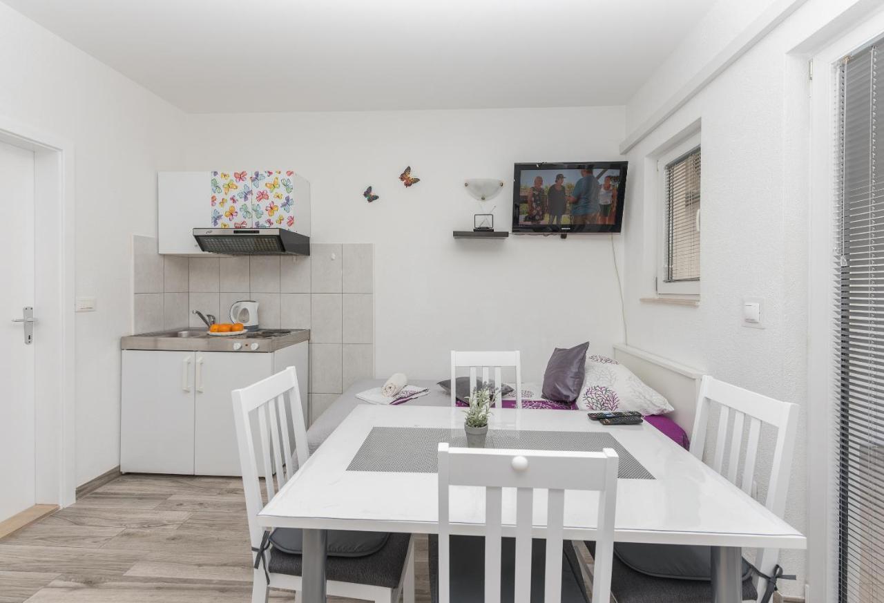 Apartmani Franko Baška Voda Exterior foto