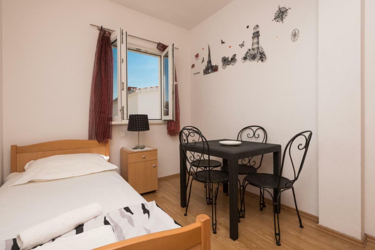 Apartmani Franko Baška Voda Exterior foto